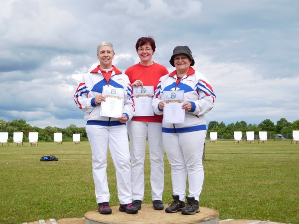 Bezirksmeister: Unsere Damenmannschaft