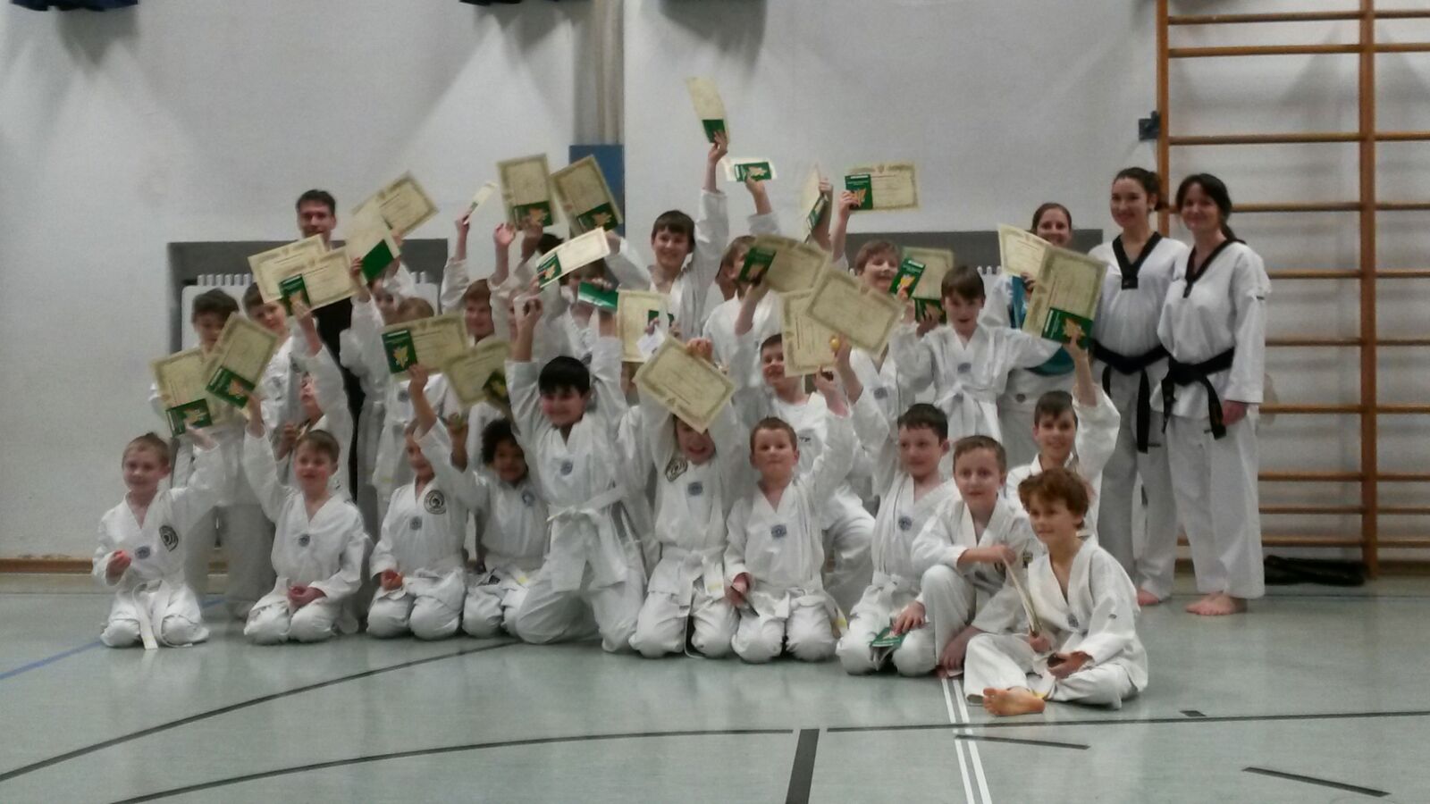 1.Gürtelprüfung am 02.03.2016 (2)